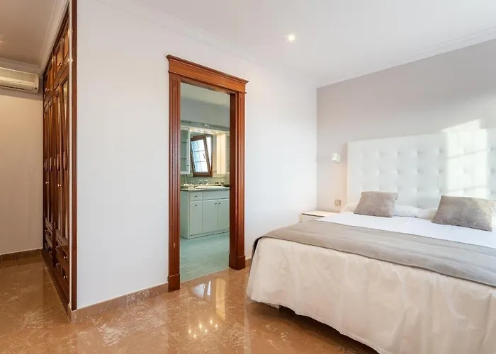 Вилла Dalara Maspalomas, Private Pool And Jacuzzi *